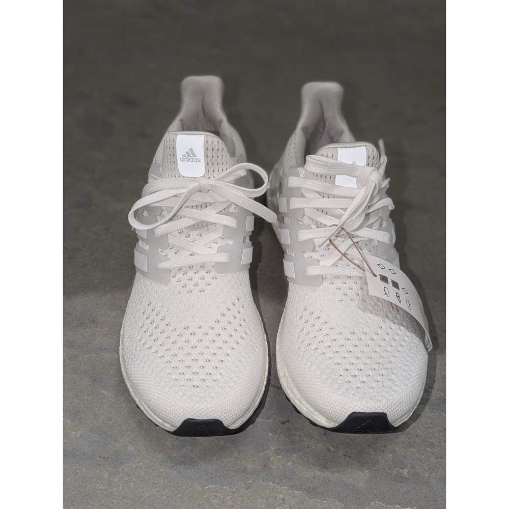 Triple White Running Shoes Womens 8 adidas Ultraboost 1.0 DNA NIB - Picture 4 of 9